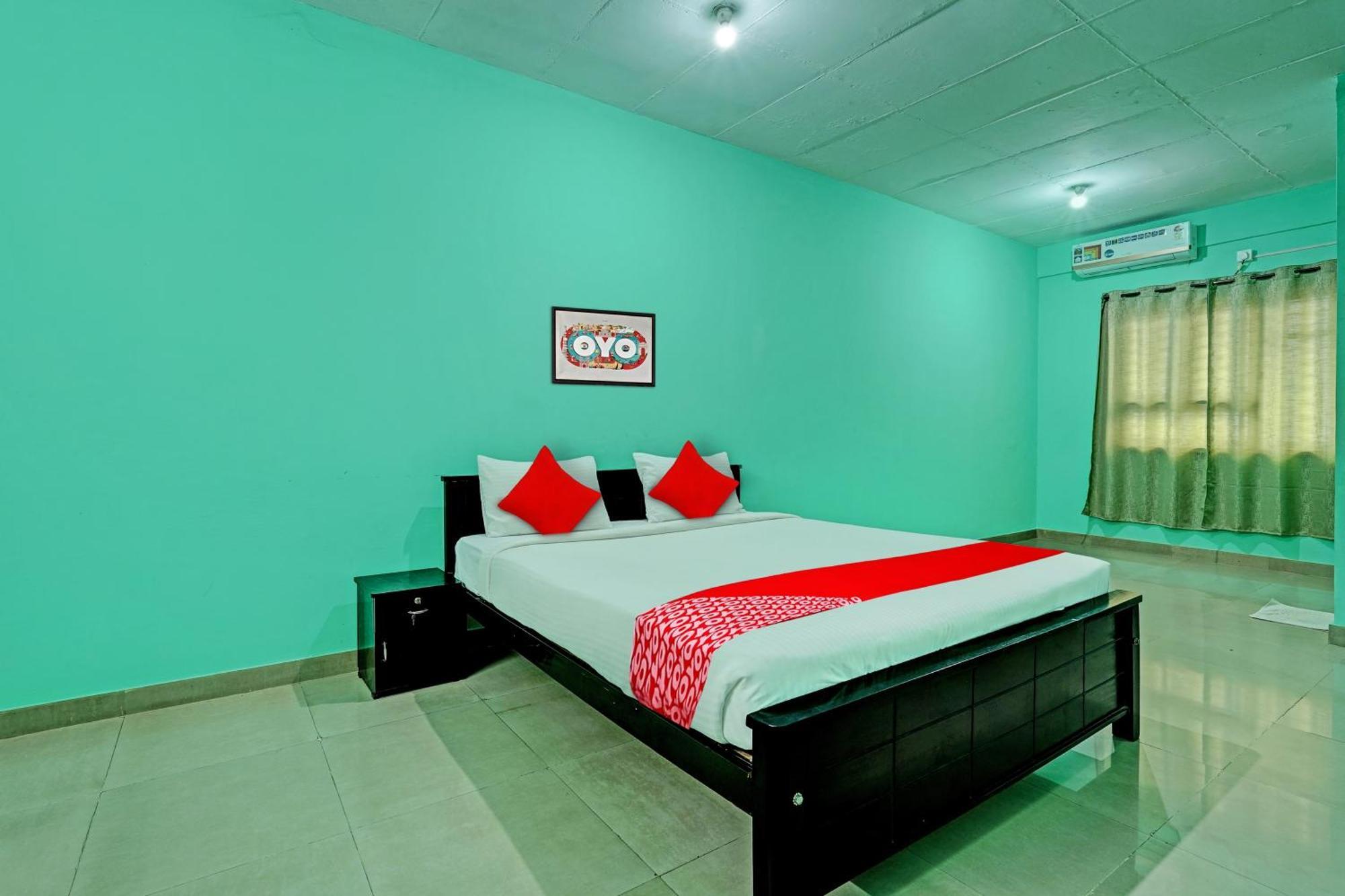 Super Collection O Druvi Corporate Hotel Kammasandra Bagian luar foto
