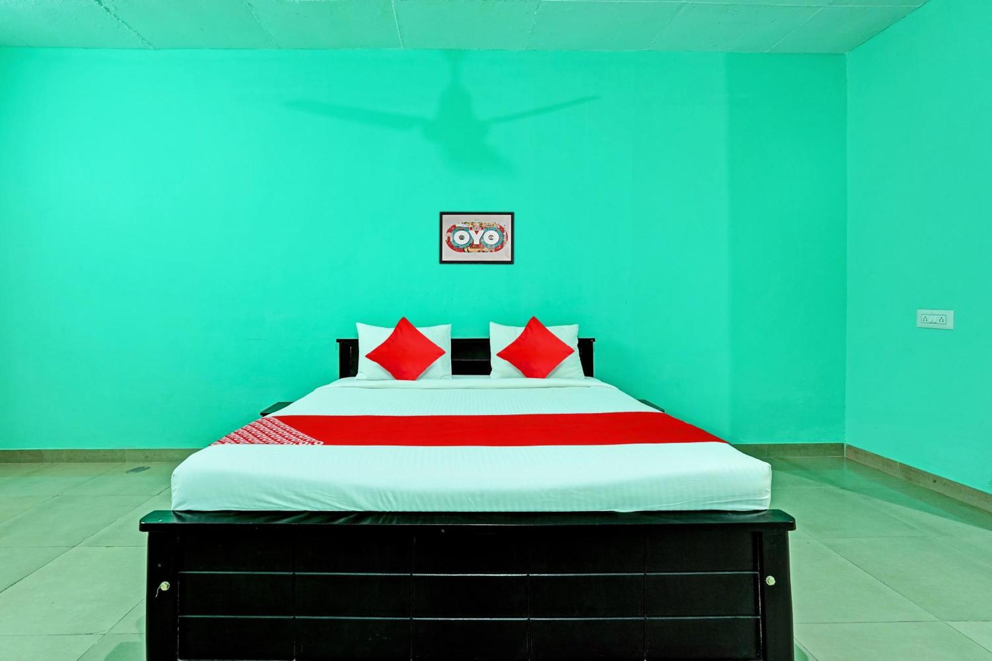 Super Collection O Druvi Corporate Hotel Kammasandra Bagian luar foto